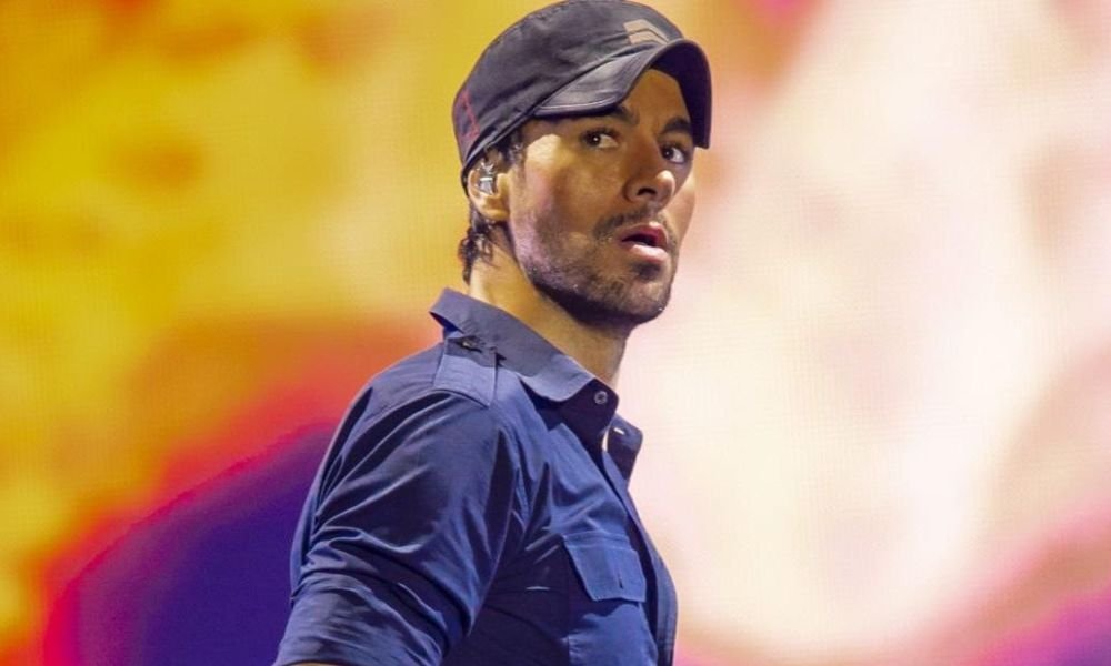 Las baladas de Enrique Iglesias para llorar en el Tecate Emblema