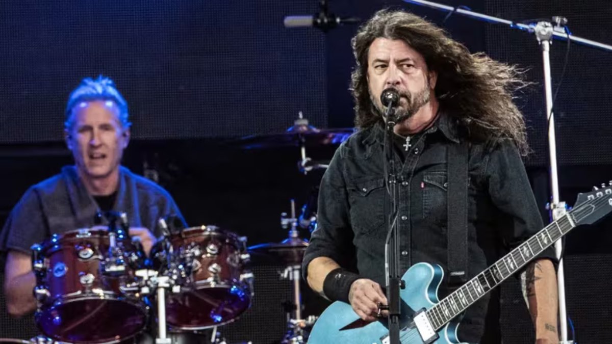 Foo Fighters frena concierto en Nueva York por el clima