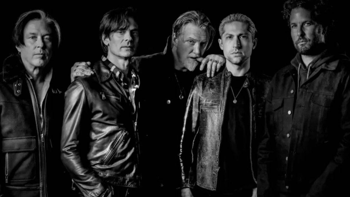 QOTSA cancela su participación en Corona Capital 2024 por temas de salud