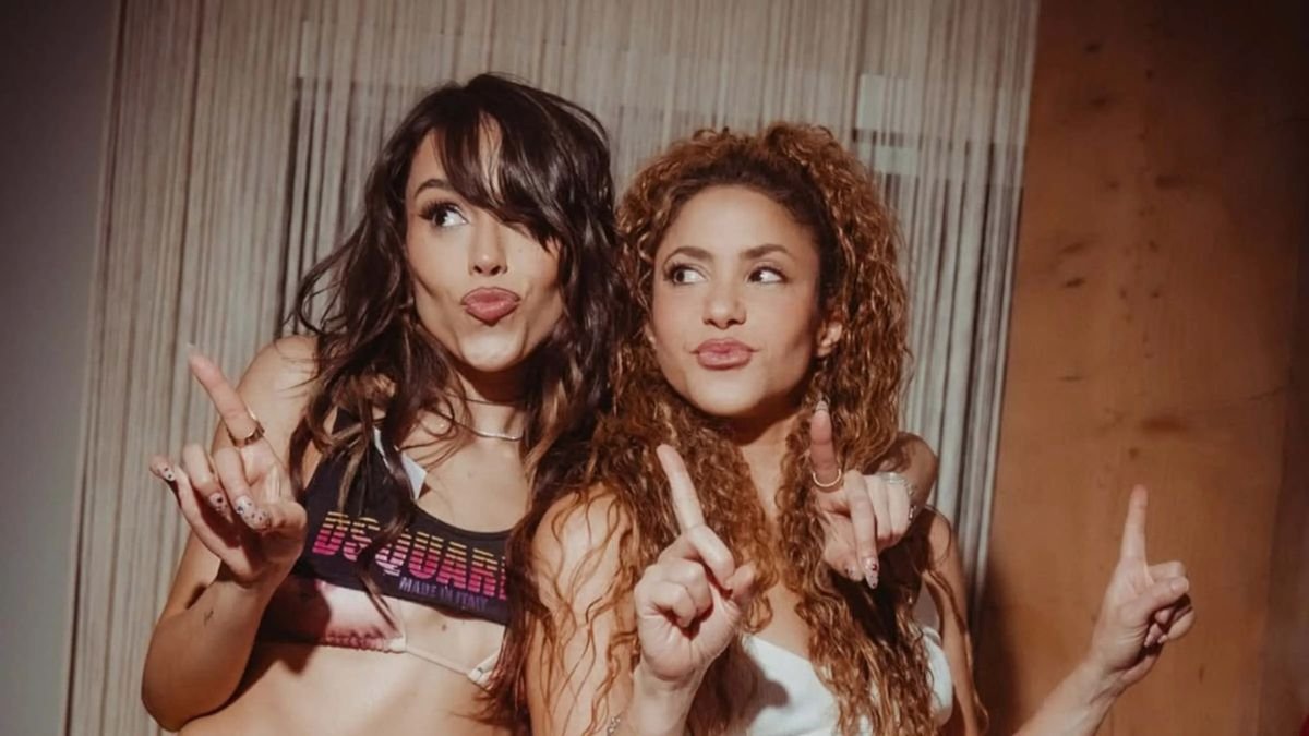 ¡Fusión explosiva! Danna sorprende al aparecer en pleno concierto de Shakira en CDMX