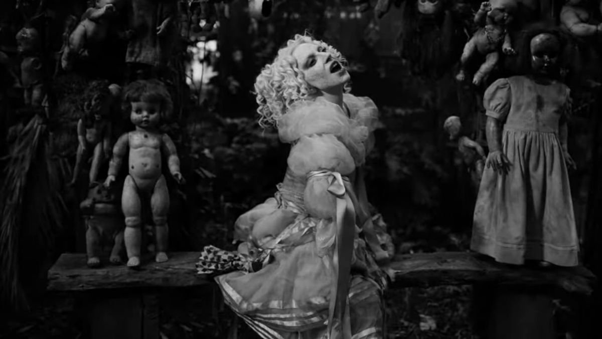 Lady Gaga estrena video de "The Dead Dance" ¡grabado en Xochimilco!