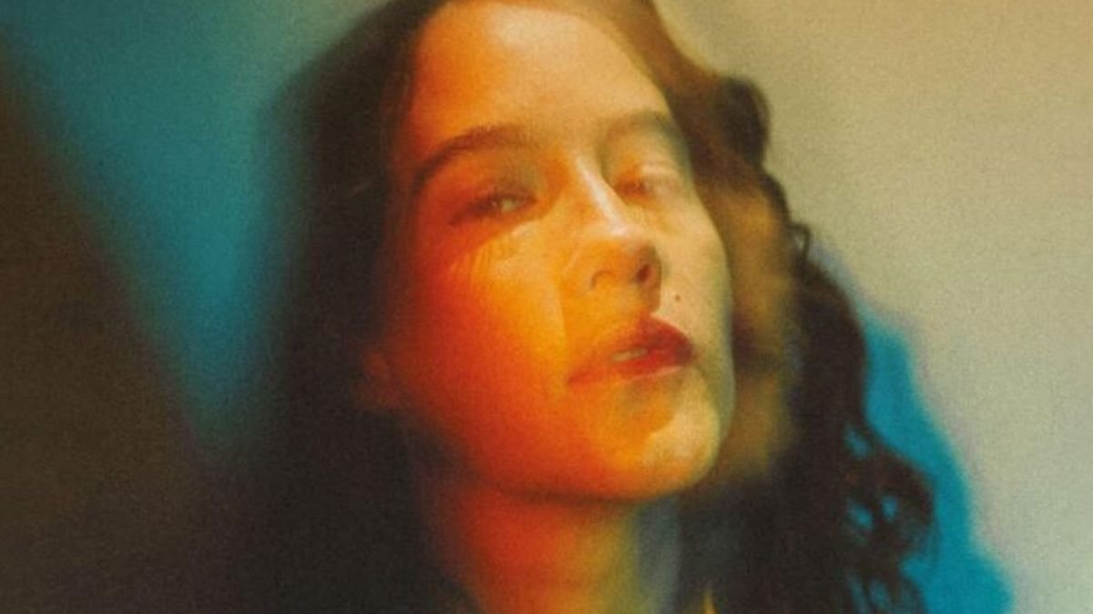 Ximena Sariñana llega con su "Existencia Kamikaze a Monterrey"