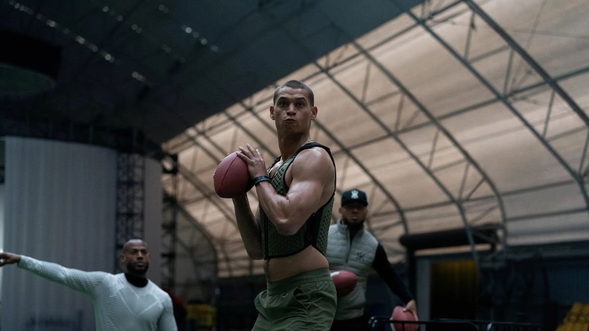 Crítica | "HIM: El Elegido”, la película que mezcla deporte, horror y obsesión por la gloria