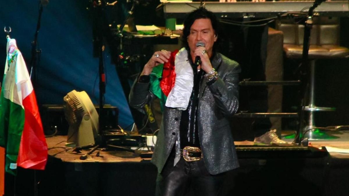 Caifanes da cátedra en Monterrey: son maestros del rock sobre el escenario