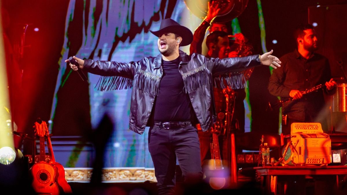 Edén Muñoz arma la Fiesta en Monterrey “Como en los Viejos Tiempos”