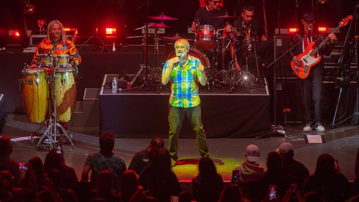 ¡30 años de vida loca! Los Auténticos Decadentes celebran en Monterrey a lo grande