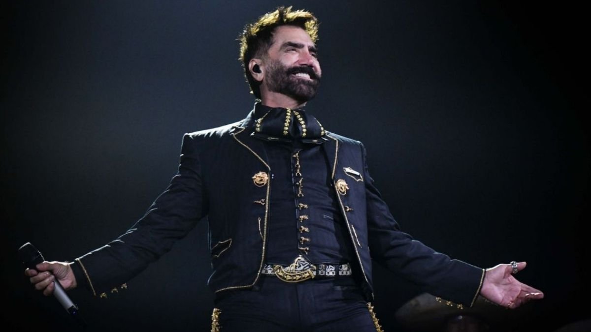 Hospitalizan y operan de emergencia a Alejandro Fernández