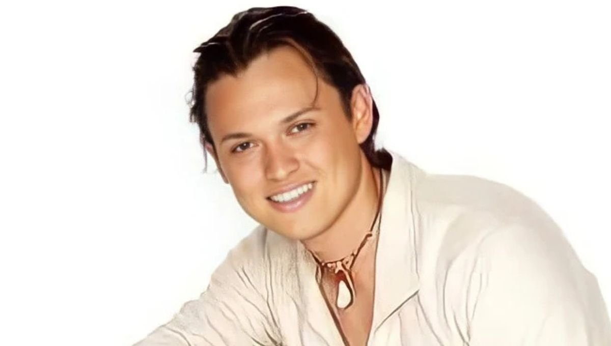 Héctor Zamorano, querido cantante de La Academia, ha fallecido a los 47 años, dejando un legado en la música mexicana.