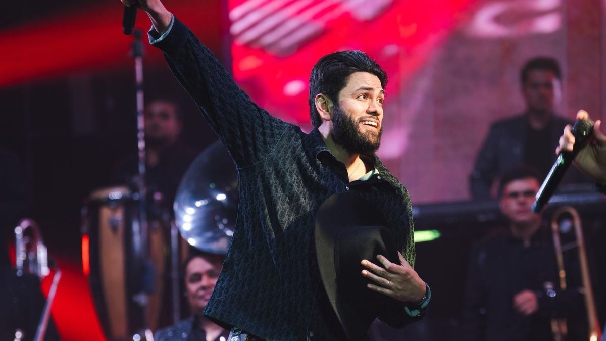 ¡Gran fiesta con Virlán García en la Arena Monterrey!