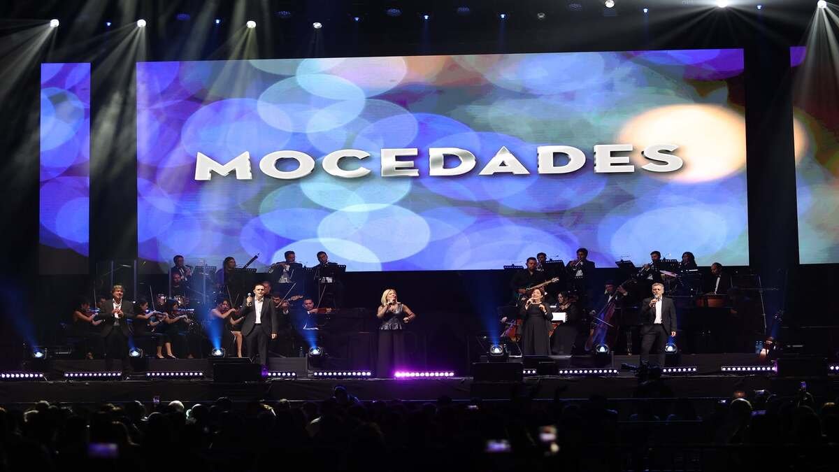 Napoleon y Mocedades en la arena monterrey