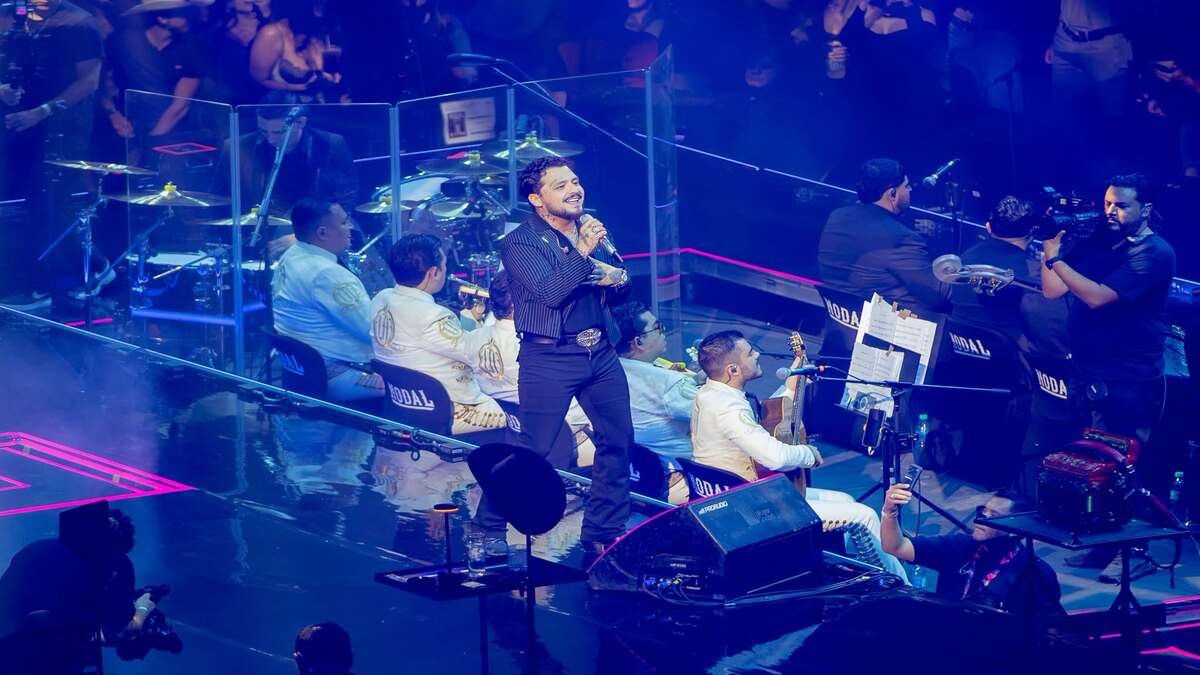 christian nodal en la arena monterrey