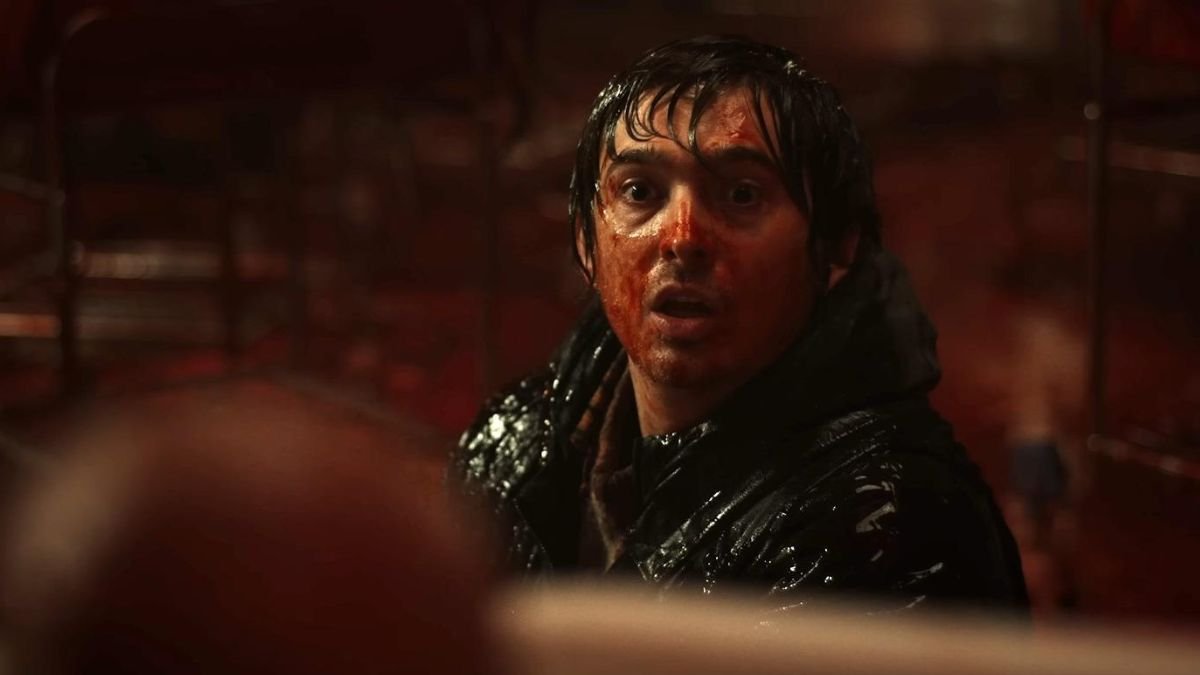 Crítica | 'Resident Evil: Noche Cero': Zach Cregger reinventa el terror con una dosis brutal de tensión y comedia ácida